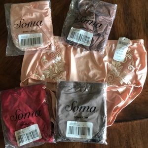 Lot of 5 Soma Modern Briefs Brand New, Medium